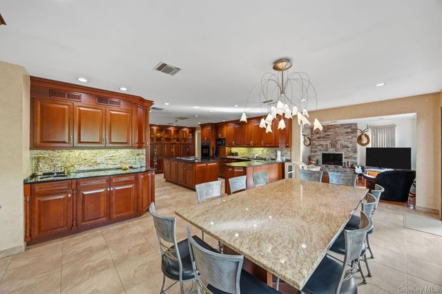241-01 52ND Avenue, Douglaston, NY 11362