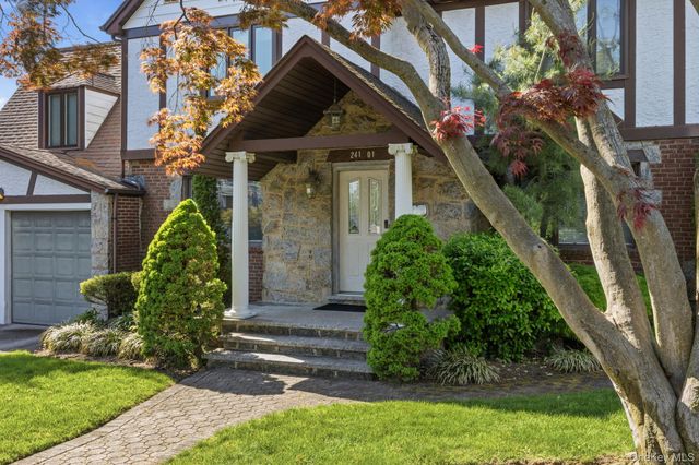 241-01 52ND Avenue, Douglaston, NY 11362