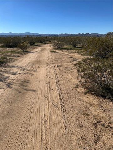 326 Surrey, Landers, CA 92285