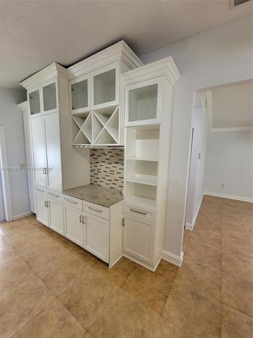 14115 Langley Pl, Davie, FL 33325