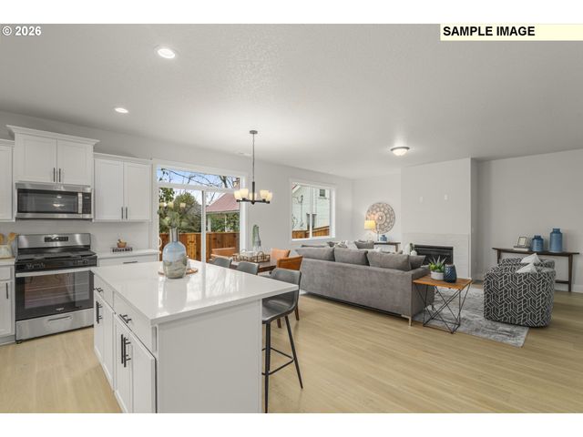 2327 25th Ave Ln, Forest Grove, OR 97116