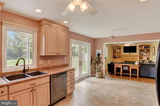 912 ALISON AVE, Mechanicsburg, PA 17055