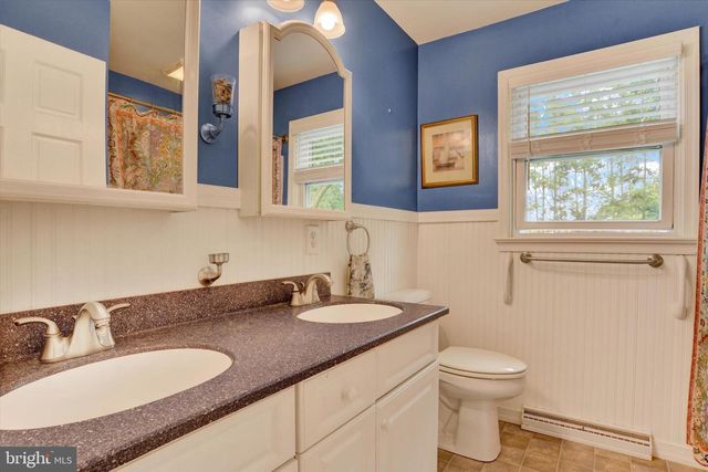 912 ALISON AVE, Mechanicsburg, PA 17055