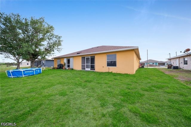 2033 Andalusia BLVD, Cape Coral, FL 33909