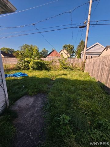 744 South Division Street N, Buffalo, NY 14210