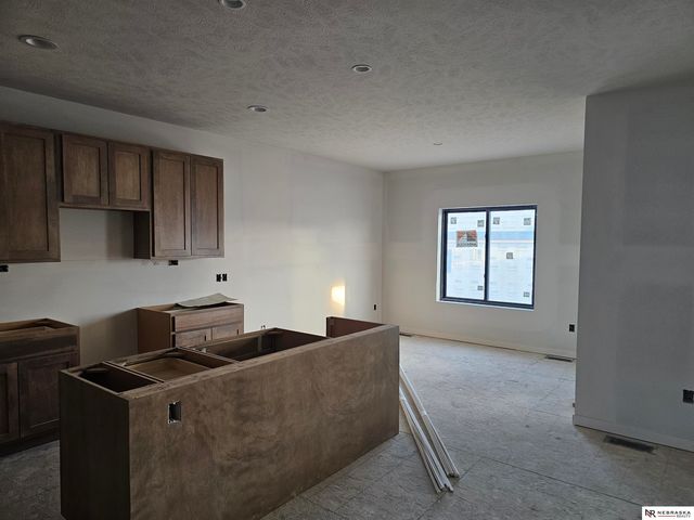 863 W Alameda Street, Lincoln, NE 68523