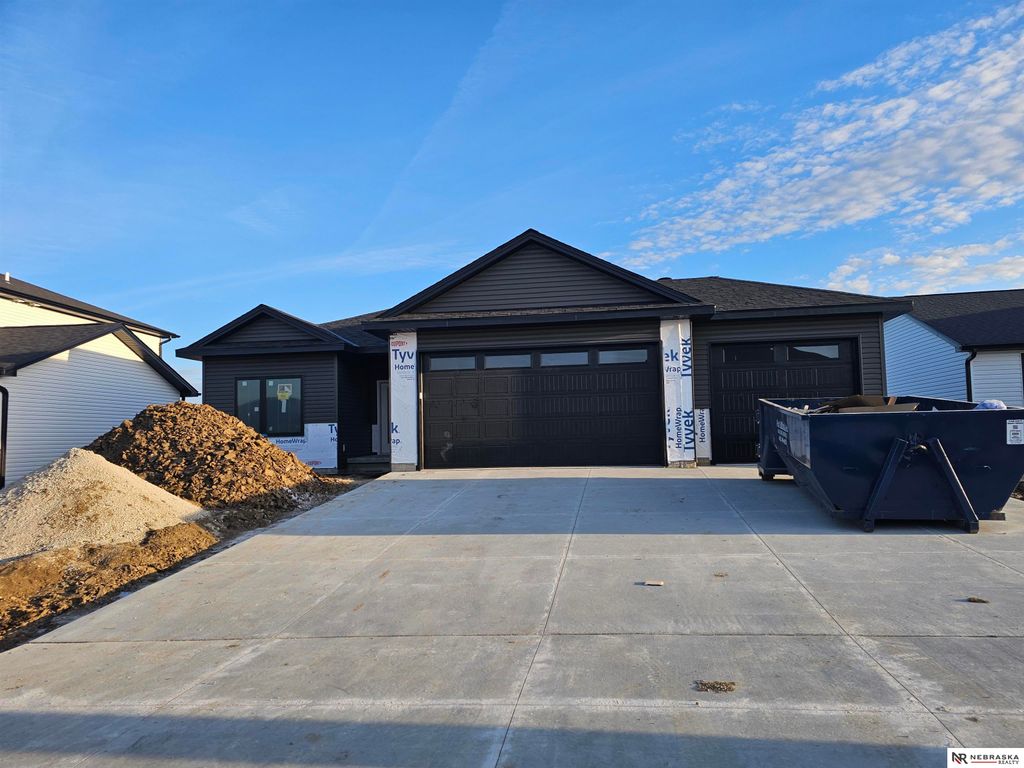 863 W Alameda Street, Lincoln, NE 68523