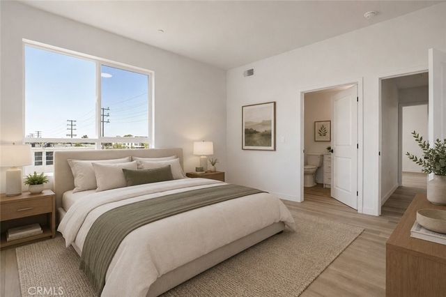 14810 Delano Street 304, Van Nuys, CA 91411