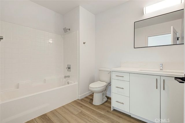 14810 Delano Street 304, Van Nuys, CA 91411