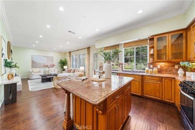 54 Turnbury Lane, Irvine, CA 92620