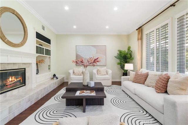 54 Turnbury Lane, Irvine, CA 92620