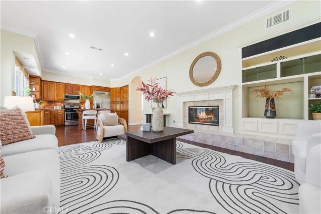 54 Turnbury Lane, Irvine, CA 92620