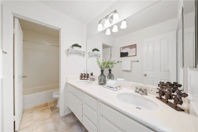 54 Turnbury Lane, Irvine, CA 92620