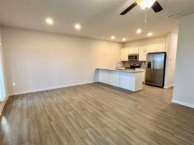 2809 Ridgeview Drive, Atlanta, GA 30331