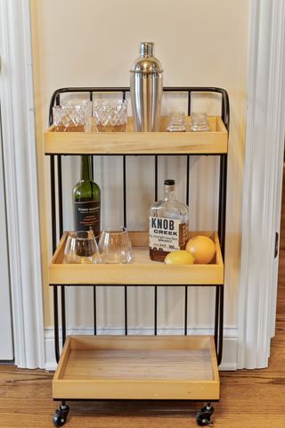 2117 W Irving Park Road 3R, Chicago, IL 60618