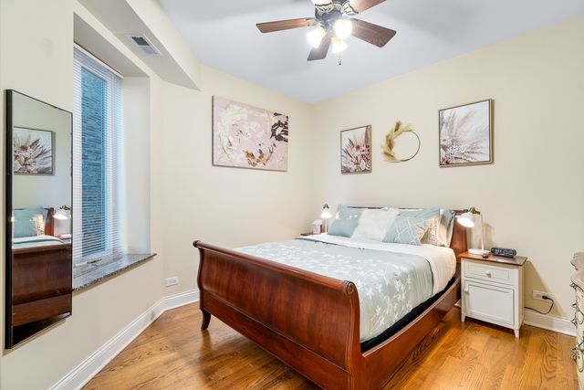 2117 W Irving Park Road 3R, Chicago, IL 60618