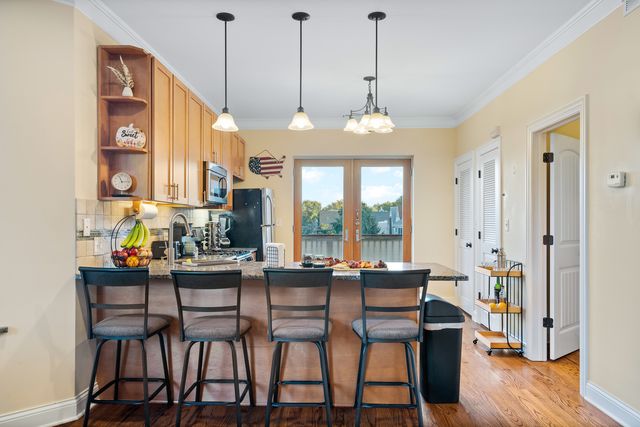 2117 W Irving Park Road 3R, Chicago, IL 60618