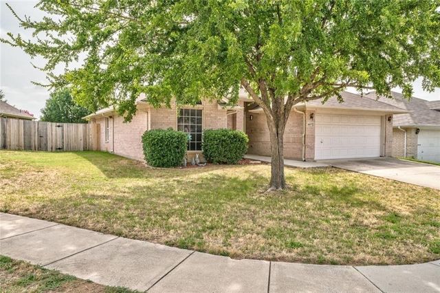 4857 Eagle Trace Drive, Fort Worth, TX 76244