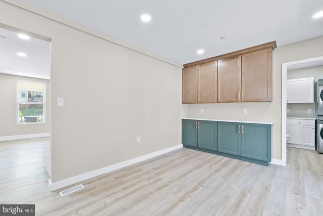 11 BAKER AVE, Mount Airy, MD 21771