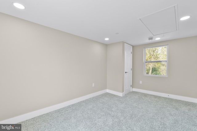 11 BAKER AVE, Mount Airy, MD 21771