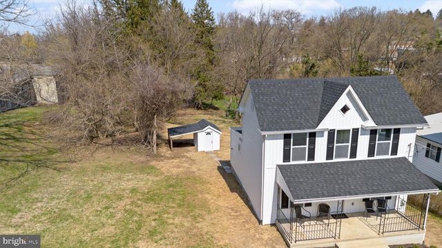 11 BAKER AVE, Mount Airy, MD 21771