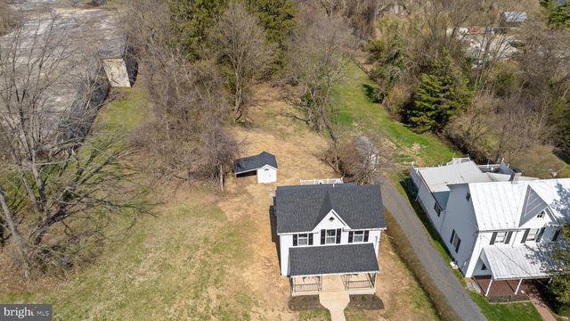 11 BAKER AVE, Mount Airy, MD 21771