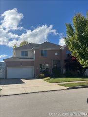 77 William Price Parkway, Buffalo, NY 14214