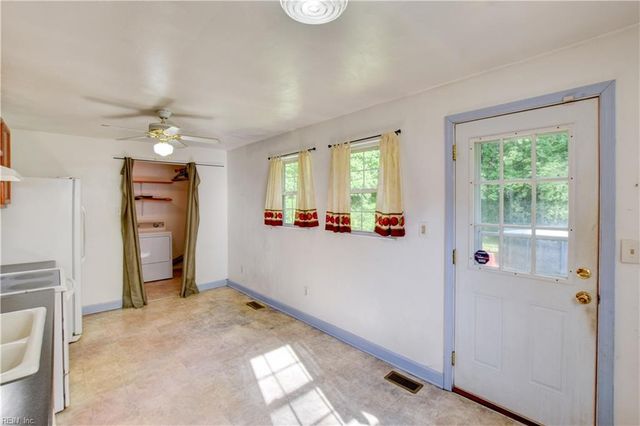 4152 Pughsville RD, Suffolk, VA 23435