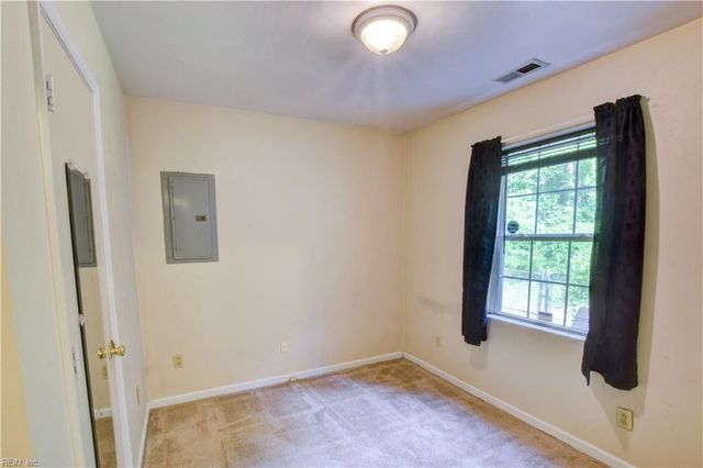 4152 Pughsville RD, Suffolk, VA 23435