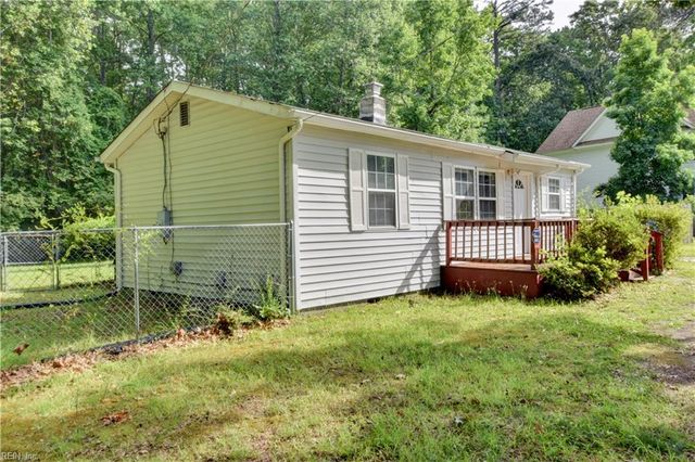 4152 Pughsville RD, Suffolk, VA 23435