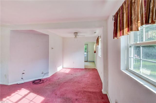 4152 Pughsville RD, Suffolk, VA 23435