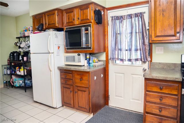 2792 S Canfield Niles Road, Austintown, OH 44515