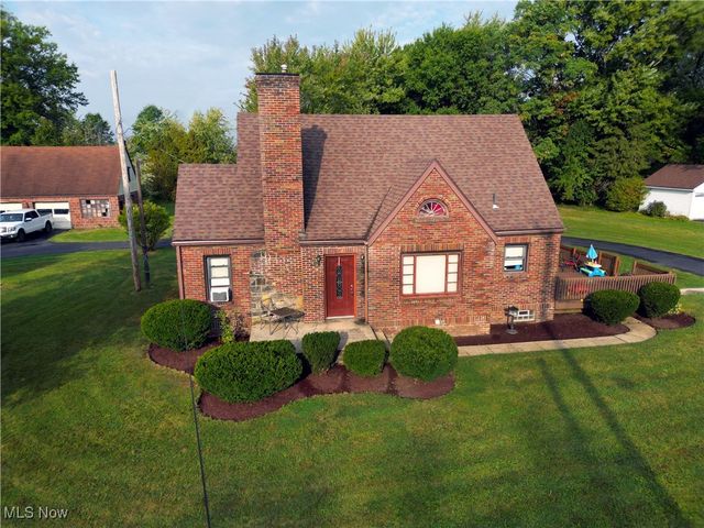 2792 S Canfield Niles Road, Austintown, OH 44515
