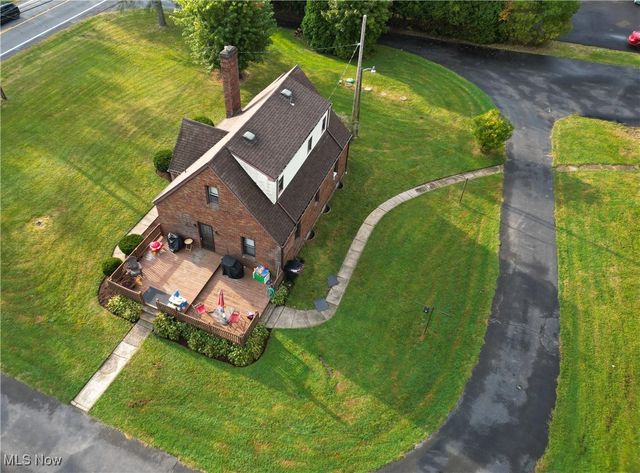 2792 S Canfield Niles Road, Austintown, OH 44515