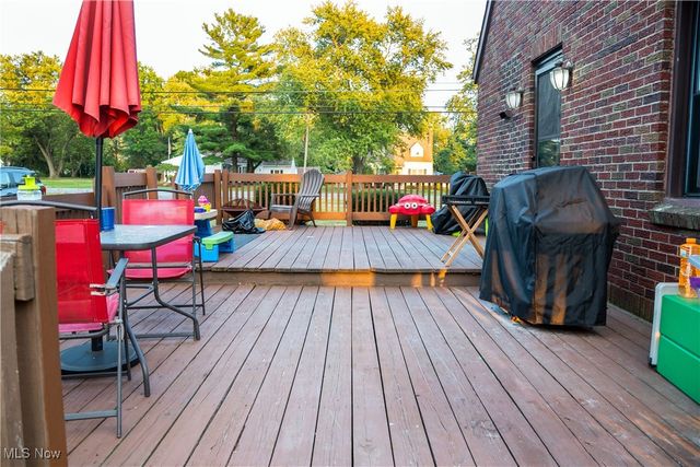 2792 S Canfield Niles Road, Austintown, OH 44515