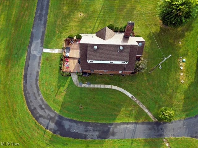 2792 S Canfield Niles Road, Austintown, OH 44515