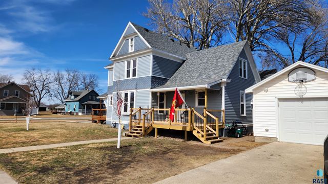 419 S Wind St Street, Flandreau, SD 57028