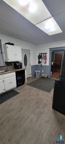 419 S Wind St Street, Flandreau, SD 57028