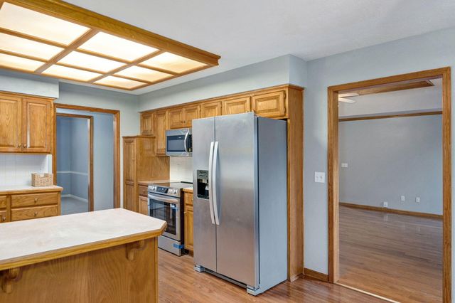 5155 S Hampton Avenue, Springfield, MO 65810