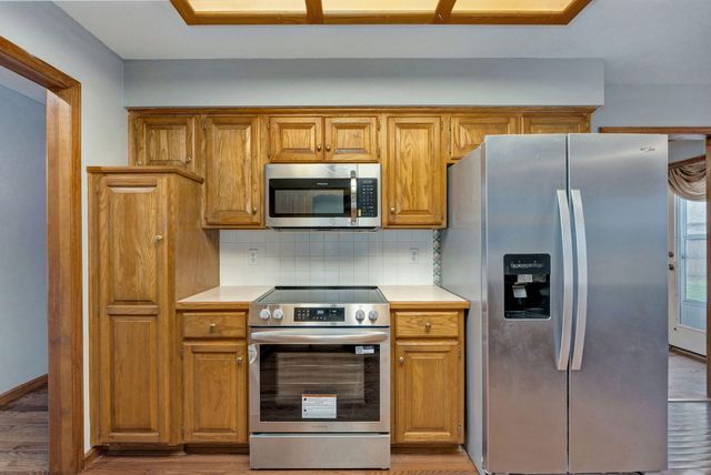 5155 S Hampton Avenue, Springfield, MO 65810