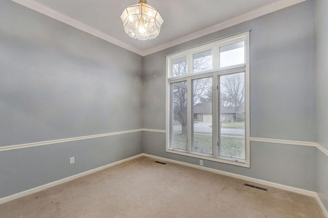 5155 S Hampton Avenue, Springfield, MO 65810