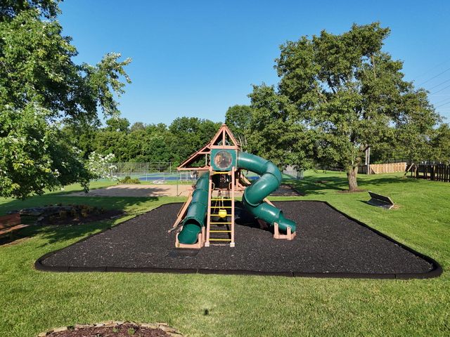 5155 S Hampton Avenue, Springfield, MO 65810