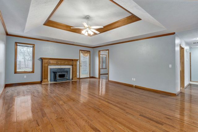 5155 S Hampton Avenue, Springfield, MO 65810