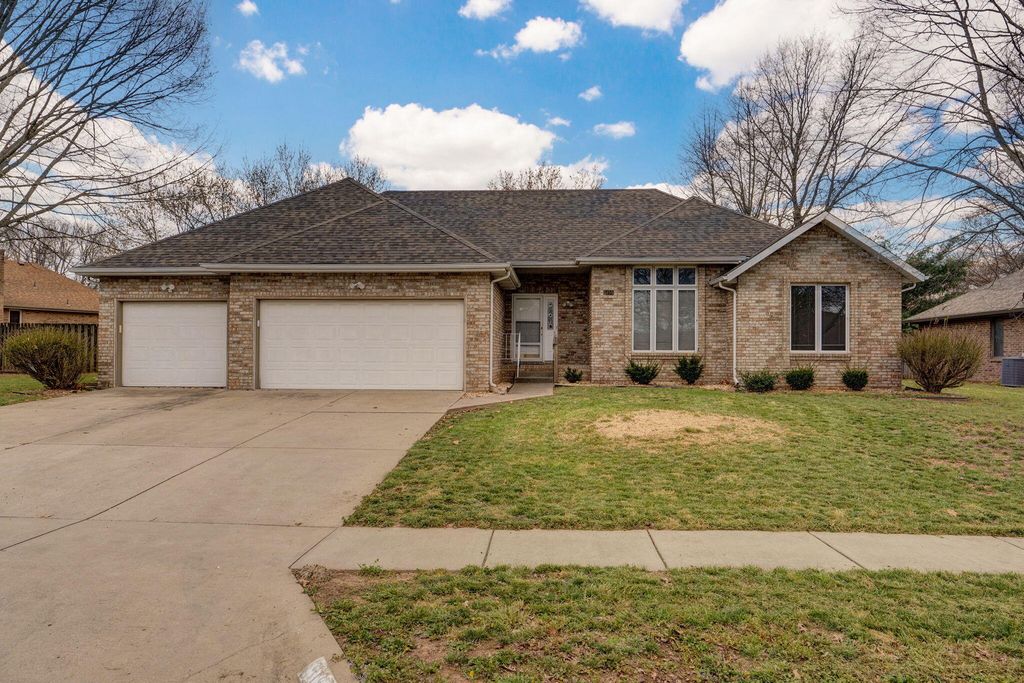 5155 S Hampton Avenue, Springfield, MO 65810