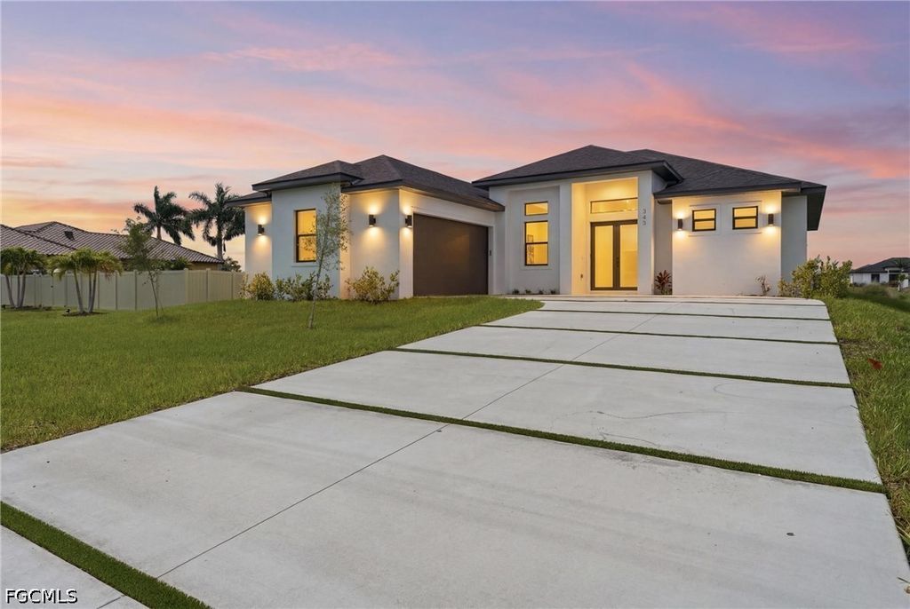 Image 1 of property listing at 343 NE 15th ST, Cape Coral, FL 33909