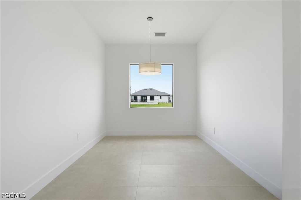 Image 18 of property listing at 343 NE 15th ST, Cape Coral, FL 33909