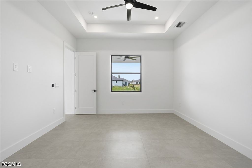 Image 23 of property listing at 343 NE 15th ST, Cape Coral, FL 33909