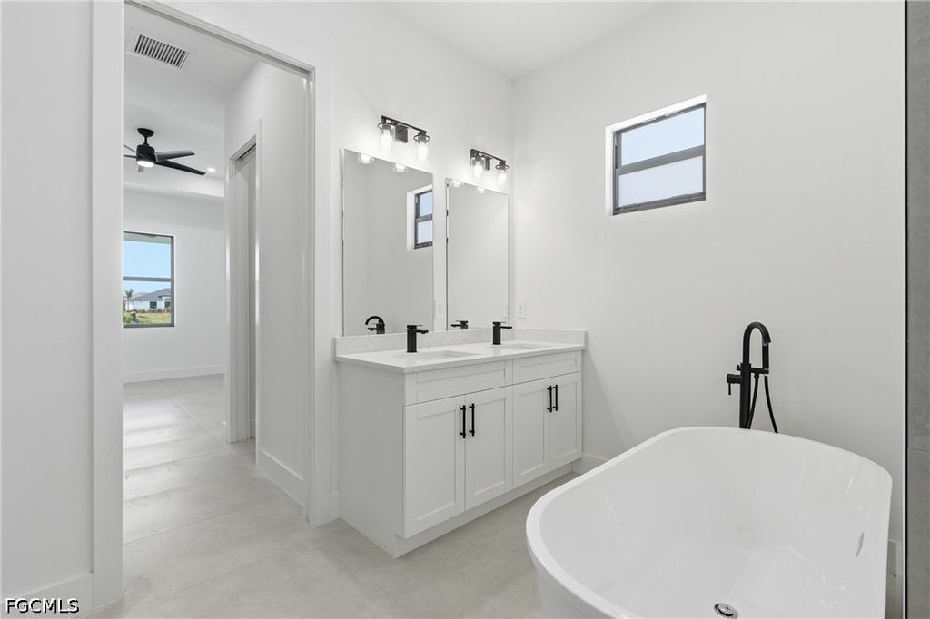 Image 27 of property listing at 343 NE 15th ST, Cape Coral, FL 33909