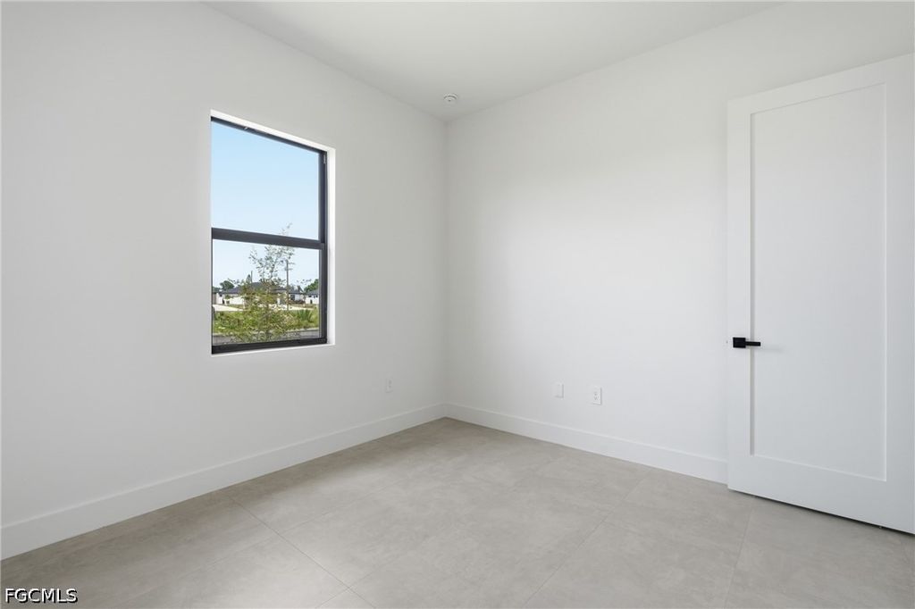 Image 31 of property listing at 343 NE 15th ST, Cape Coral, FL 33909