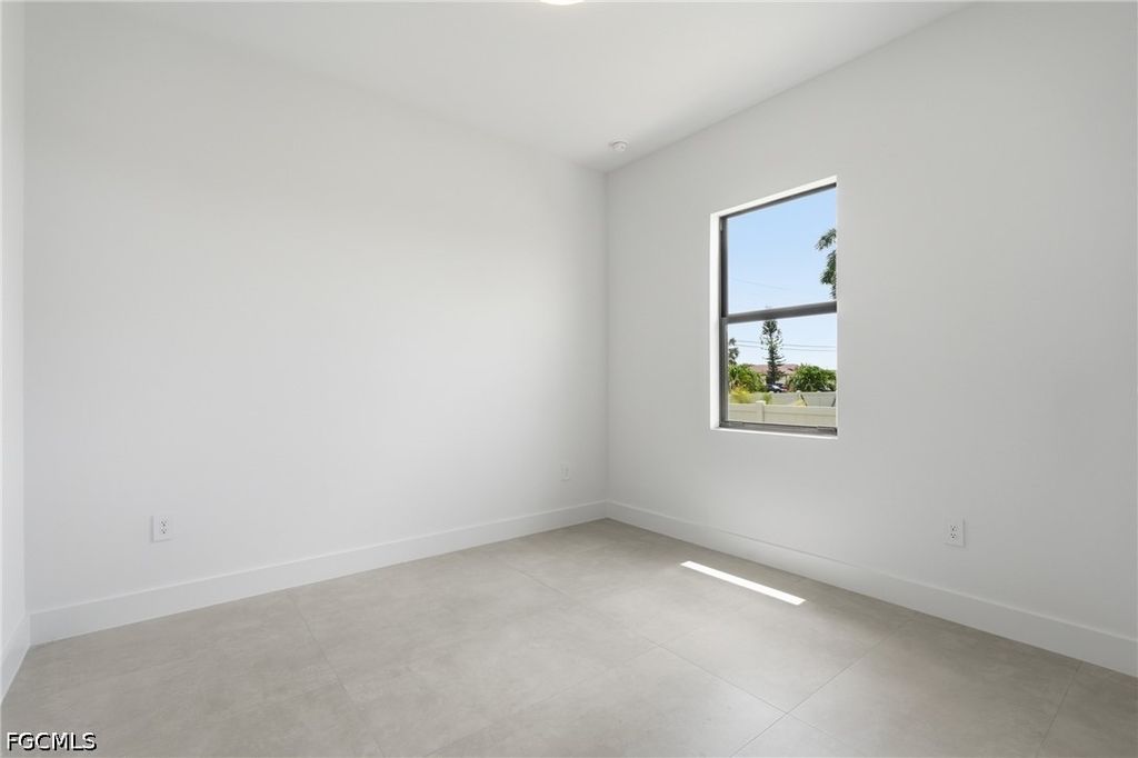 Image 34 of property listing at 343 NE 15th ST, Cape Coral, FL 33909